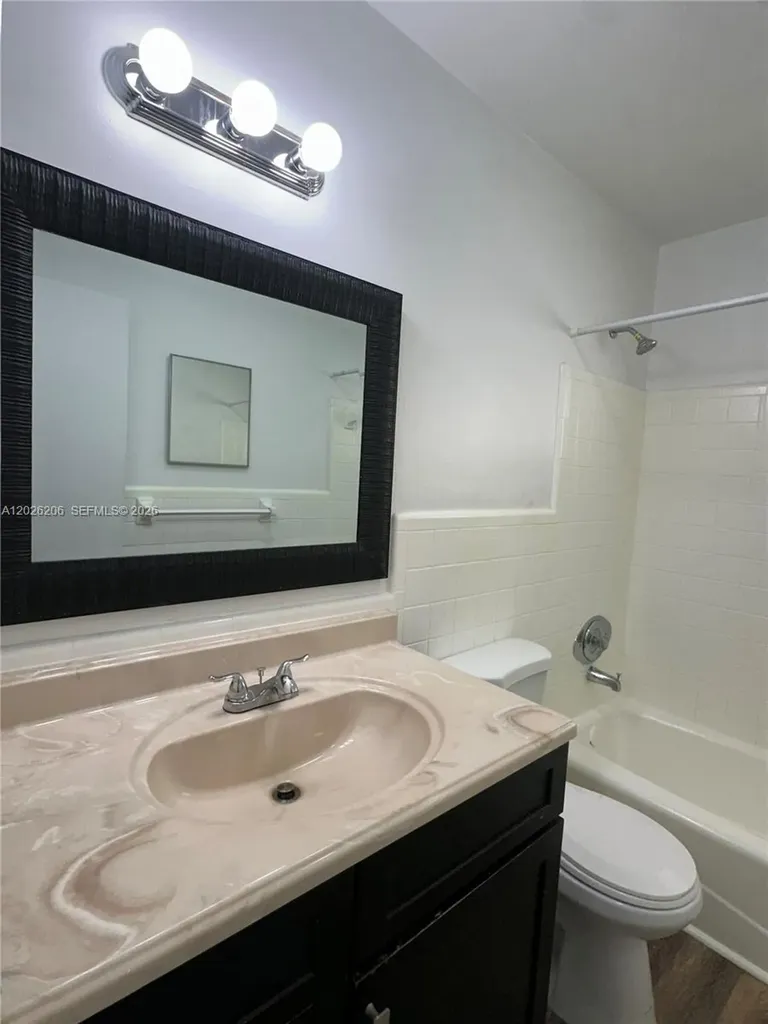 3720 NE 22nd Avenue Lighthouse Point FL 33064