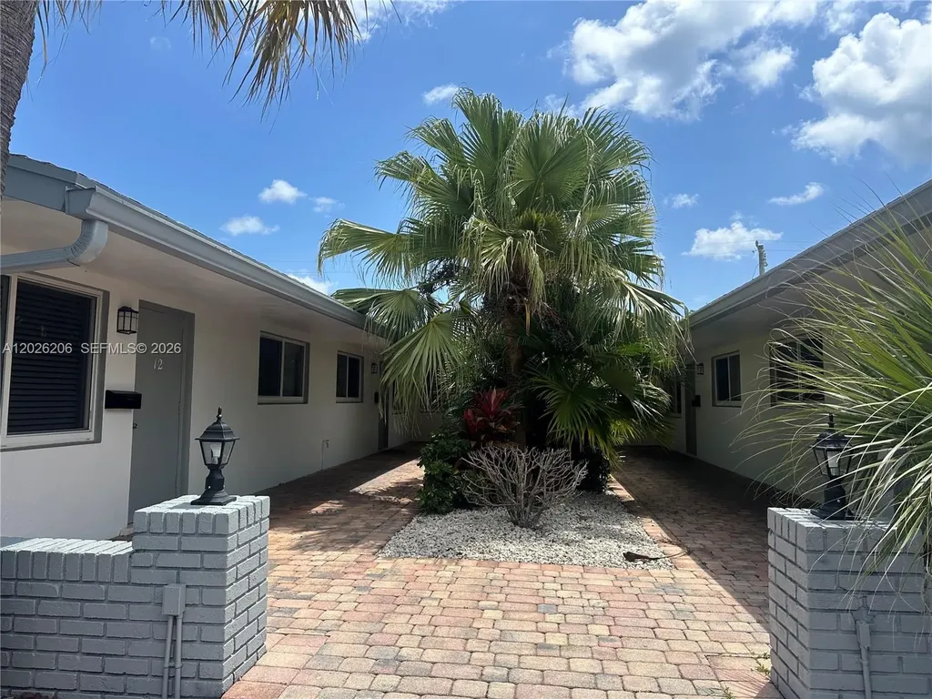 3720 NE 22nd Avenue Lighthouse Point FL 33064