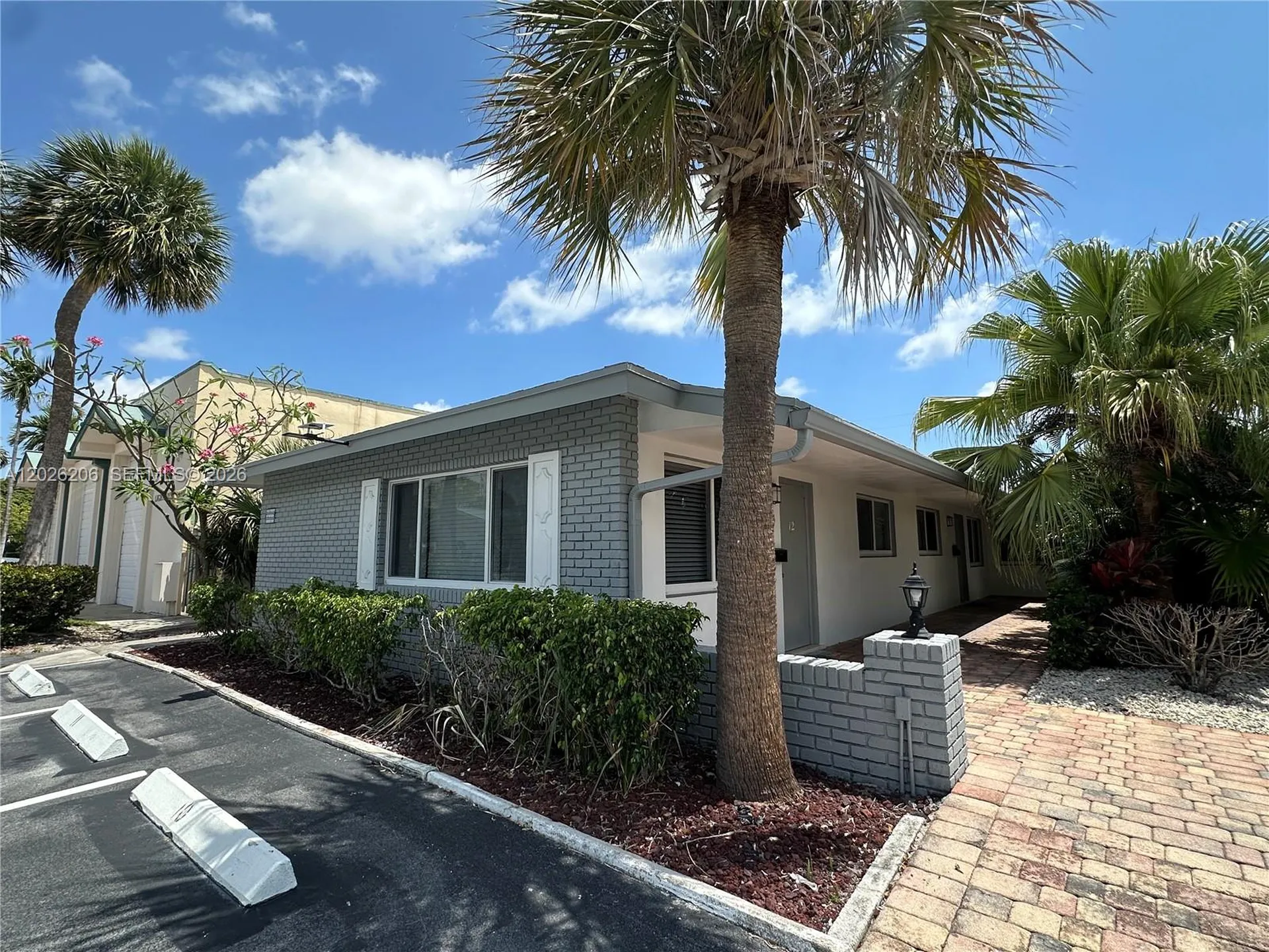 3720 NE 22nd Avenue Lighthouse Point FL 33064