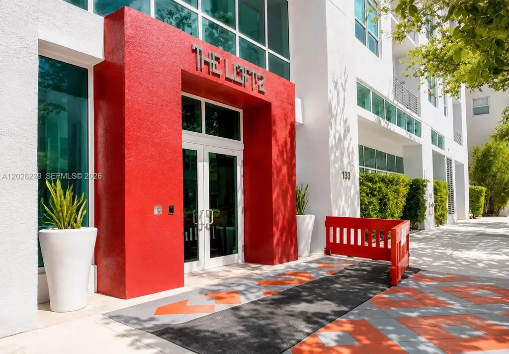 133 NE 2nd Avenue Miami FL 33132