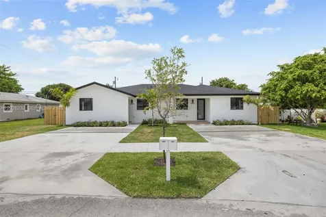 11086 SW 219 Street Goulds FL 33170