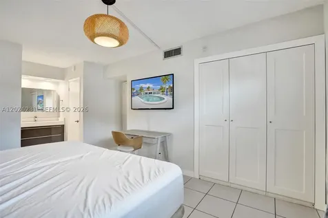 450 Paradise Isle Boulevard Hallandale Beach FL 33009