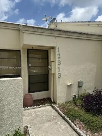 Miami FL 33186