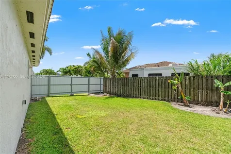 716 SE 12th Terrace Homestead FL 33033