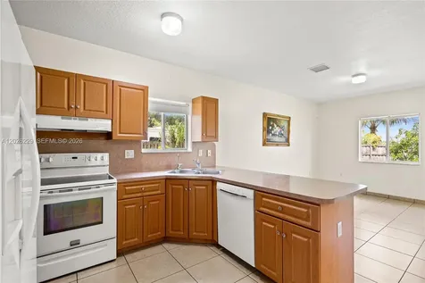 716 SE 12th Terrace Homestead FL 33033