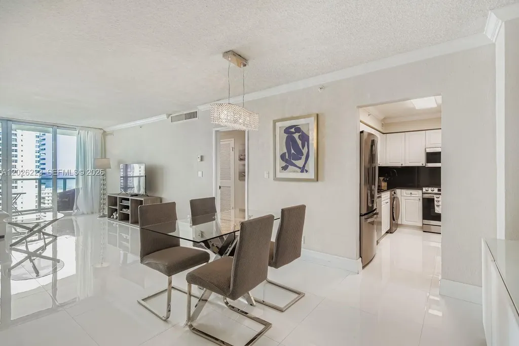 2501 S Ocean Drive Hollywood FL 33019