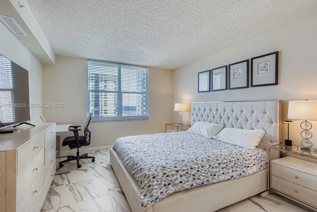2501 S Ocean Drive Hollywood FL 33019