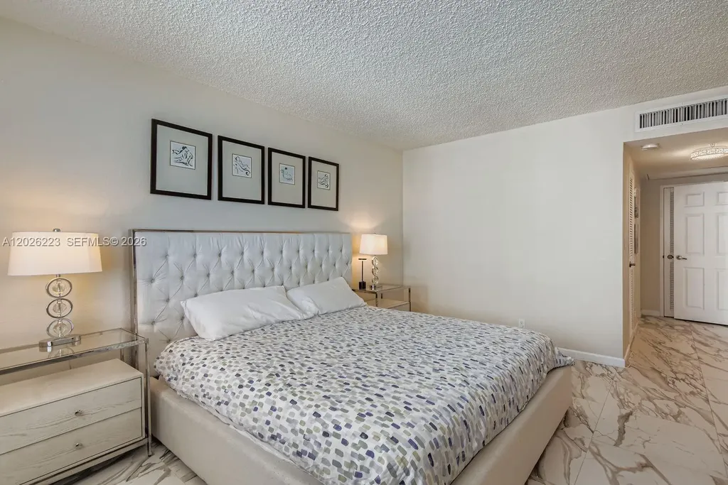 2501 S Ocean Drive Hollywood FL 33019