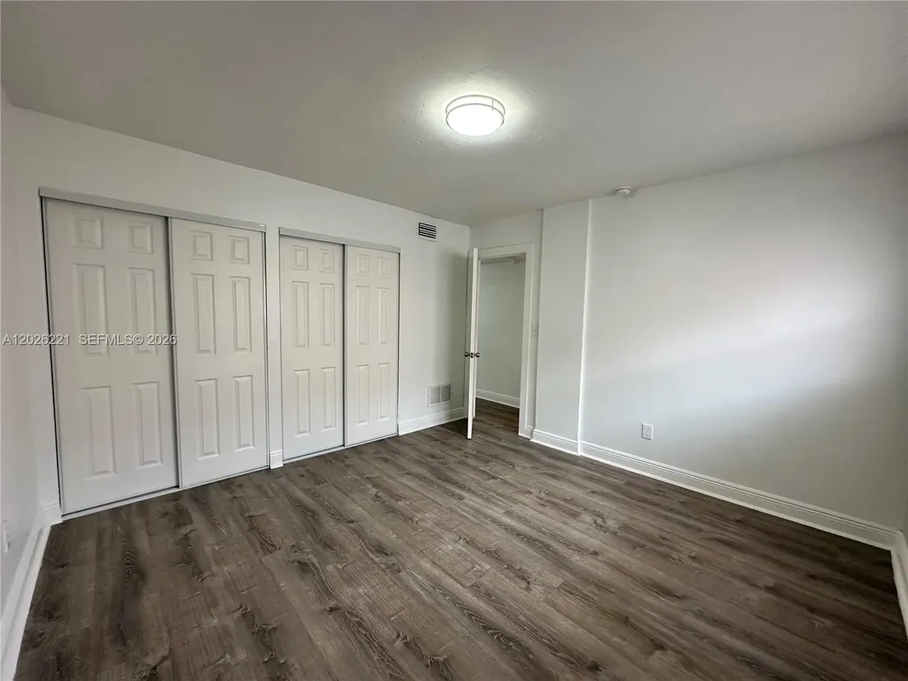2910 Pierce Street Hollywood FL 33020