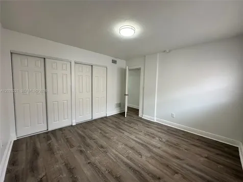 2910 Pierce Street Hollywood FL 33020