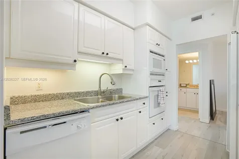 4779 Collins Avenue Miami Beach FL 33140