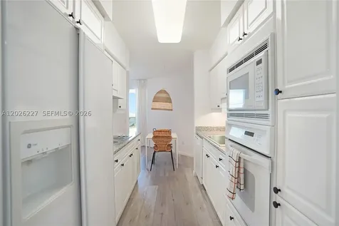 4779 Collins Avenue Miami Beach FL 33140