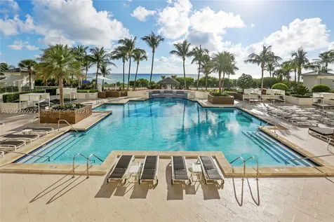 4779 Collins Avenue Miami Beach FL 33140