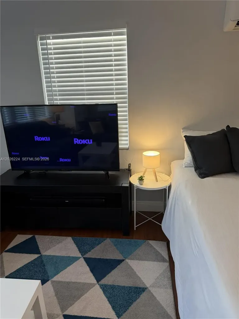 814 NW 18th Street Fort Lauderdale FL 33311
