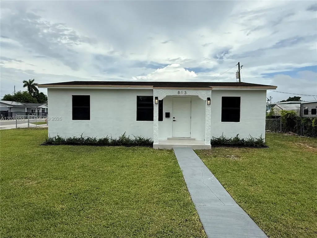 813 NW 6th Avenue Florida City FL 33034