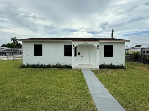 813 NW 6th Avenue Florida City FL 33034