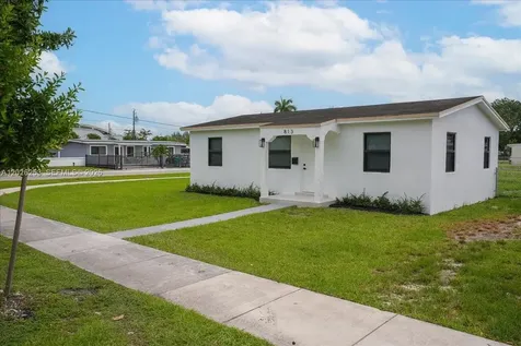 813 NW 6th Avenue Florida City FL 33034