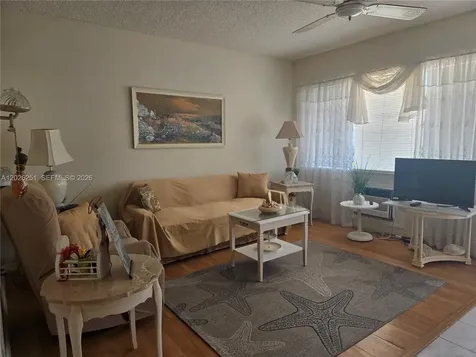 820 SW 11 Street Hallandale Beach FL 33009