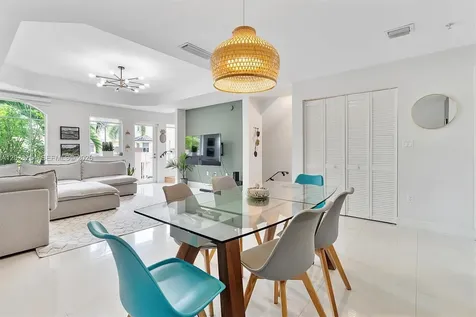 2704 NE 184th Terrace Aventura FL 33160