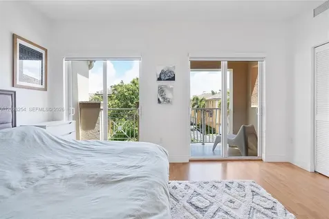 2704 NE 184th Terrace Aventura FL 33160