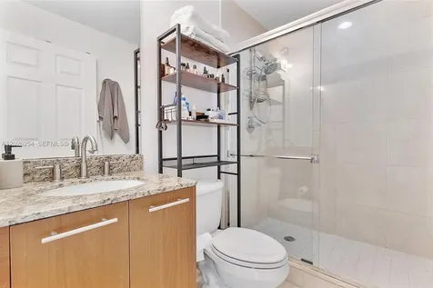 2704 NE 184th Terrace Aventura FL 33160