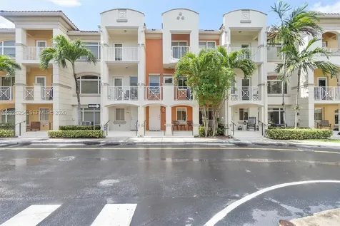 2704 NE 184th Terrace Aventura FL 33160