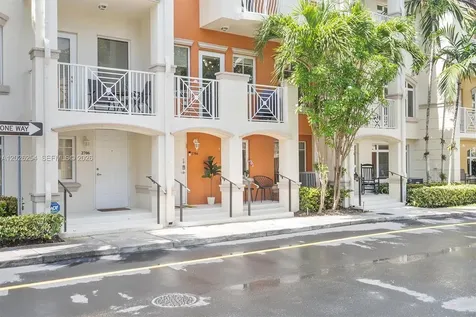 2704 NE 184th Terrace Aventura FL 33160
