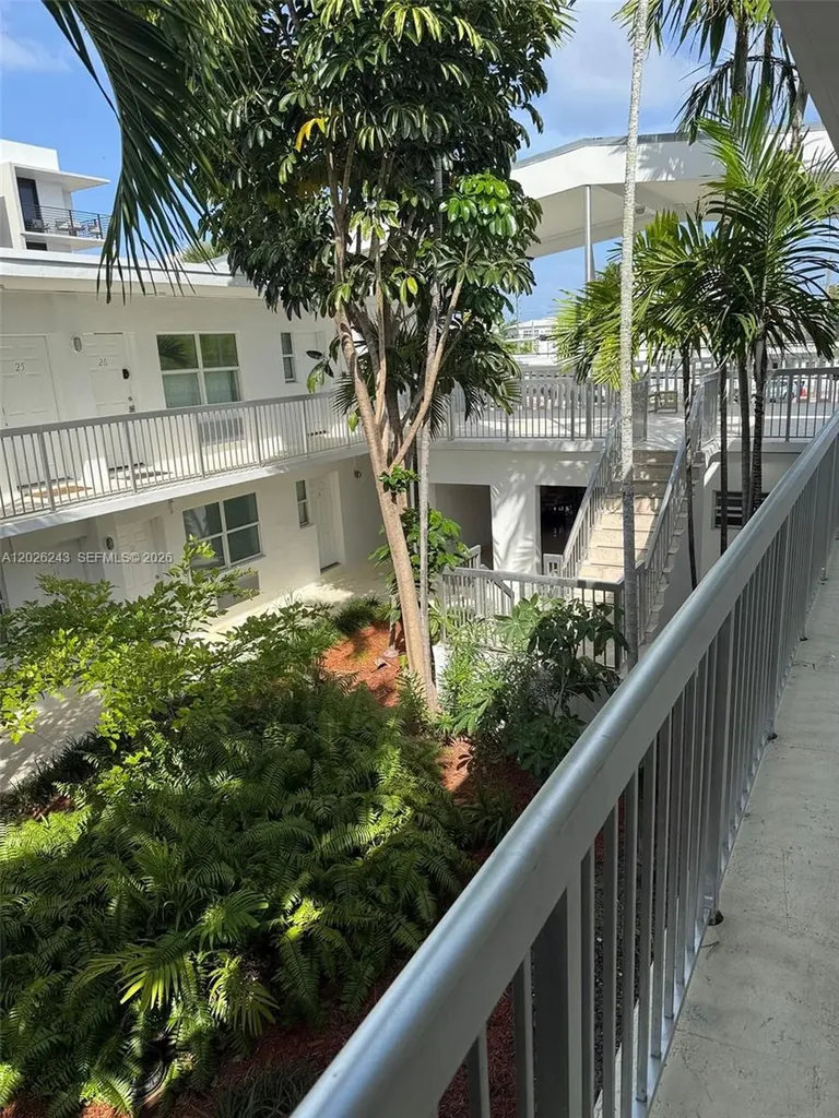 8080 Tatum Waterway Drive Miami Beach FL 33141
