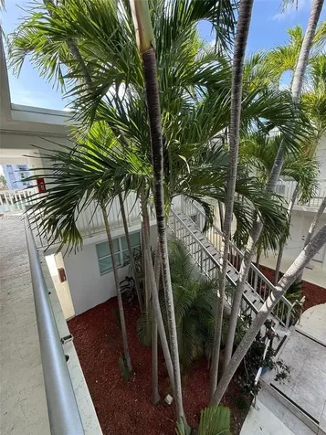 8080 Tatum Waterway Drive Miami Beach FL 33141