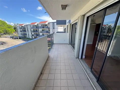 5700 SW 127th Avenue Miami FL 33183