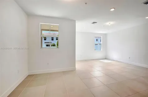 129 SW 171st Way Pembroke Pines FL 33027