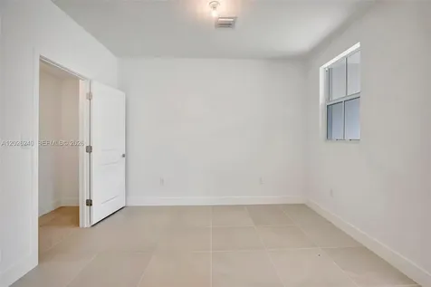 129 SW 171st Way Pembroke Pines FL 33027