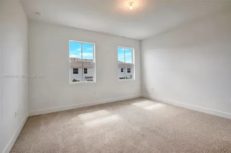 129 SW 171st Way Pembroke Pines FL 33027