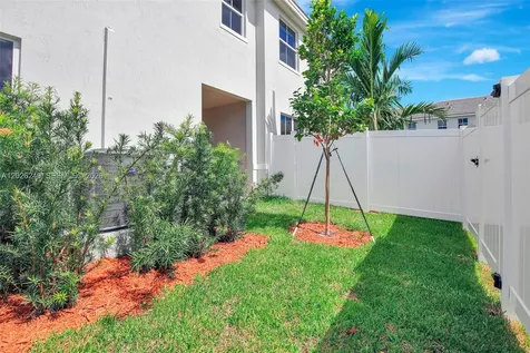 129 SW 171st Way Pembroke Pines FL 33027