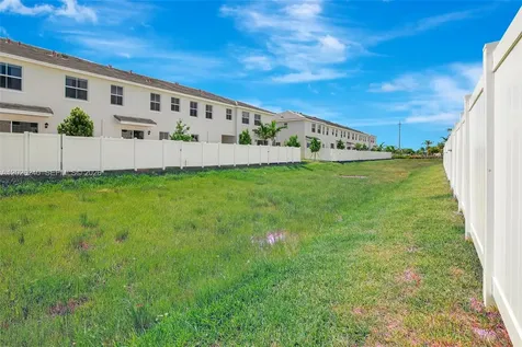129 SW 171st Way Pembroke Pines FL 33027