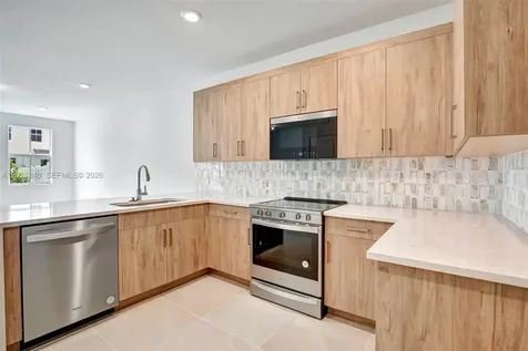 129 SW 171st Way Pembroke Pines FL 33027