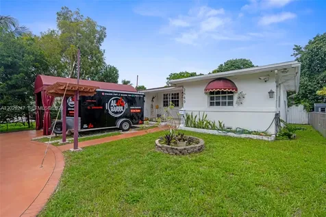2849 Dewey Street Hollywood FL 33020