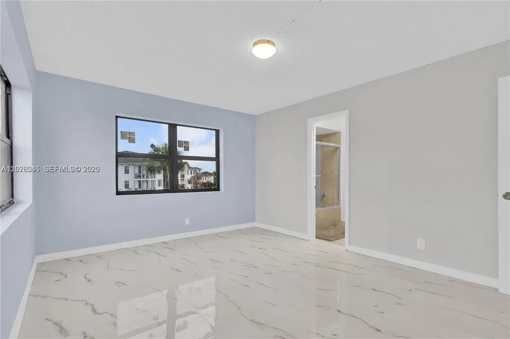 9355 SW 8th Street Boca Raton FL 33428