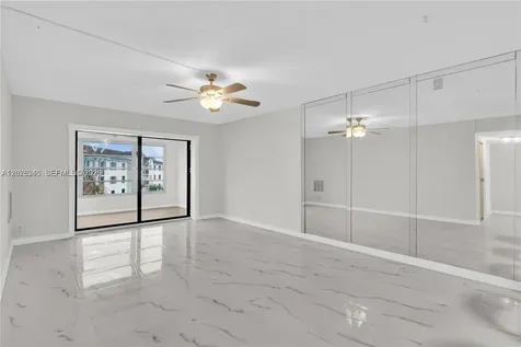 9355 SW 8th Street Boca Raton FL 33428