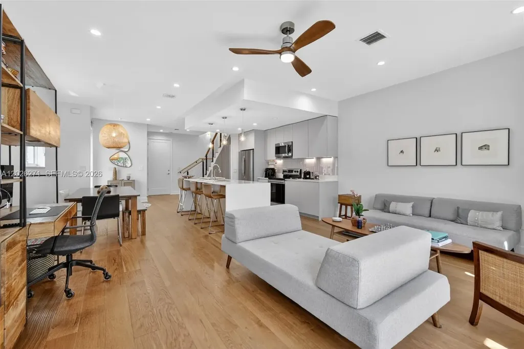 560 SW 6th Avenue Fort Lauderdale FL 33315