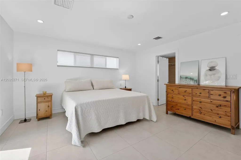 560 SW 6th Avenue Fort Lauderdale FL 33315