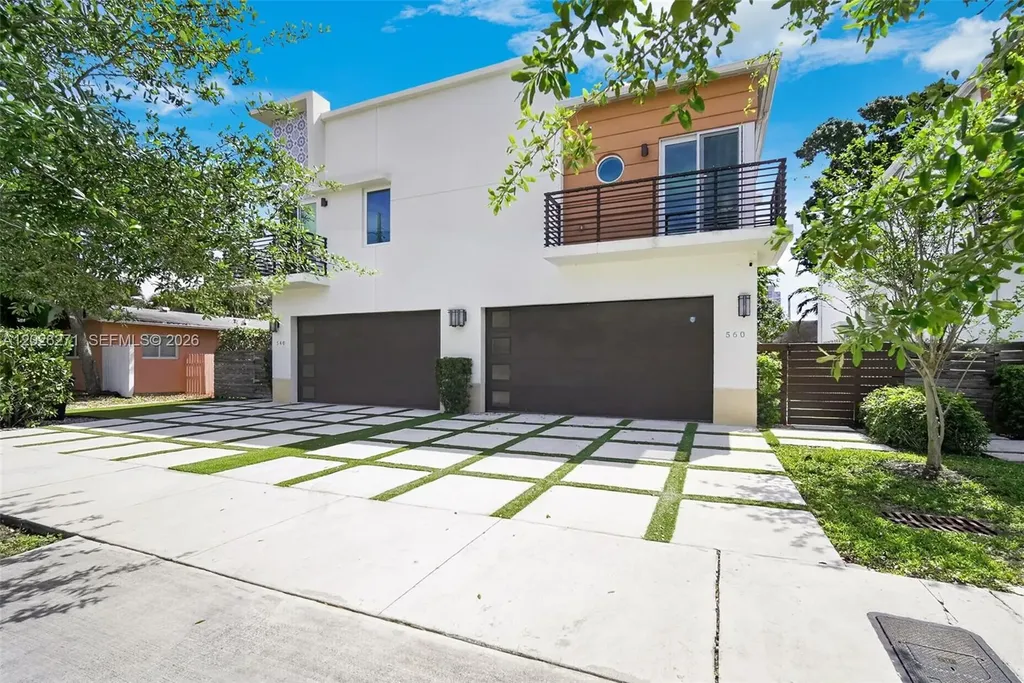 560 SW 6th Avenue Fort Lauderdale FL 33315