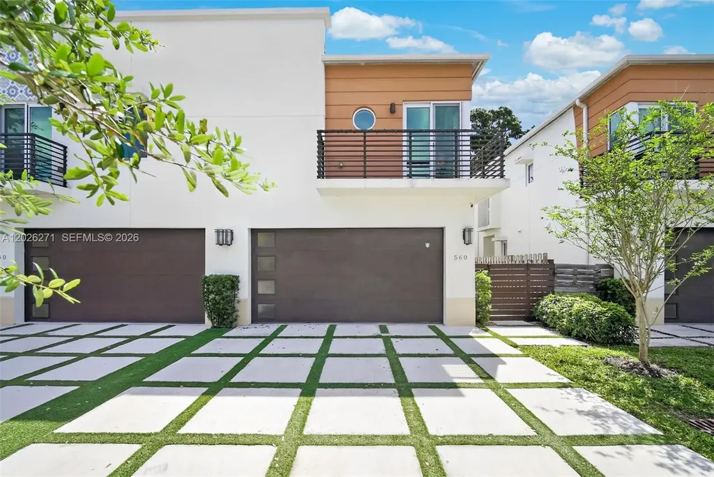 560 SW 6th Avenue Fort Lauderdale FL 33315