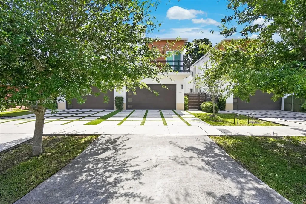 560 SW 6th Avenue Fort Lauderdale FL 33315