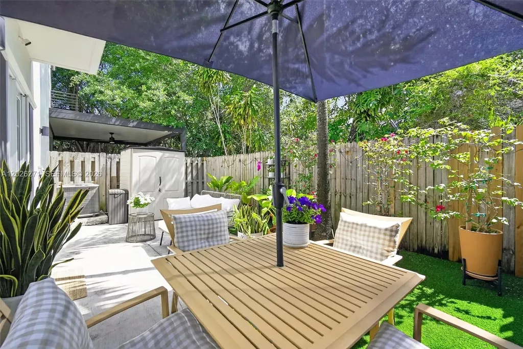 560 SW 6th Avenue Fort Lauderdale FL 33315