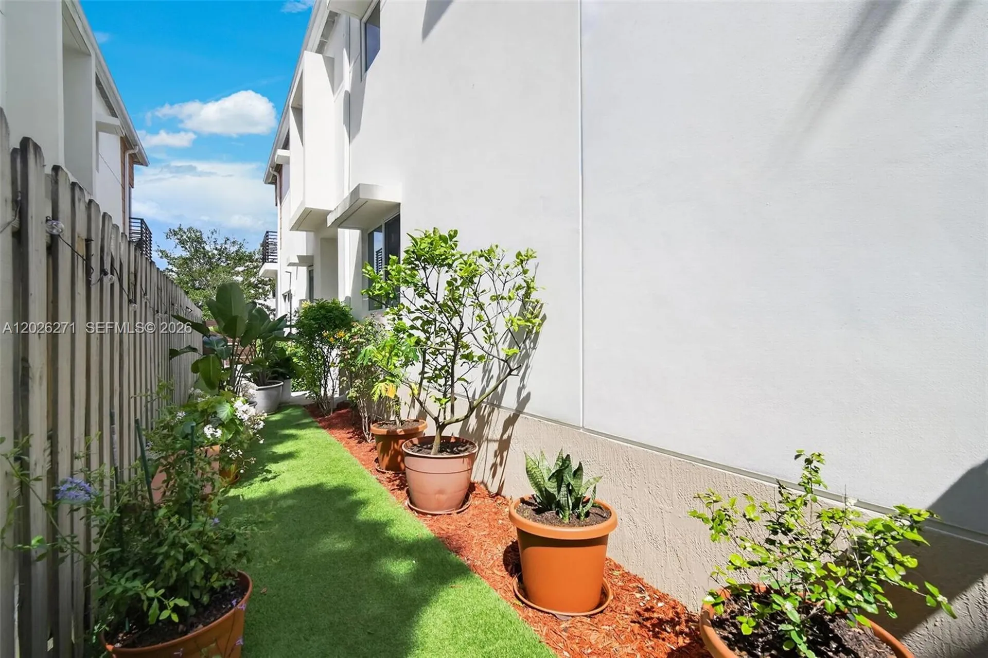 560 SW 6th Avenue Fort Lauderdale FL 33315
