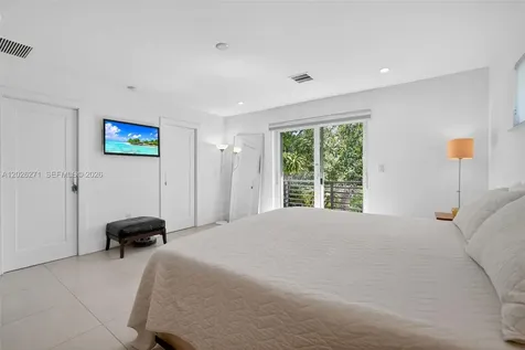 560 SW 6th Avenue Fort Lauderdale FL 33315