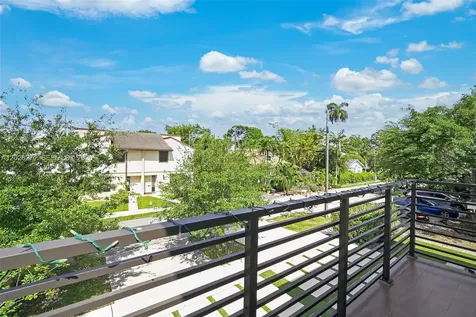 560 SW 6th Avenue Fort Lauderdale FL 33315
