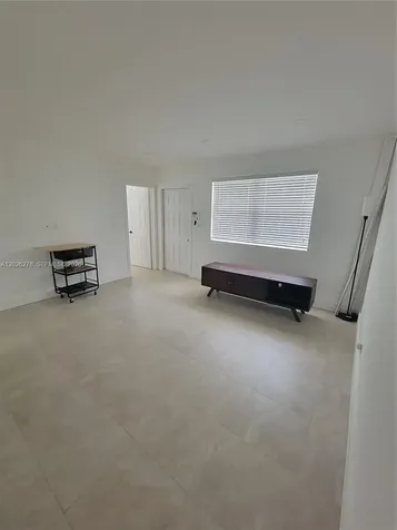 1052 SW 79th Avenue Miami FL 33144