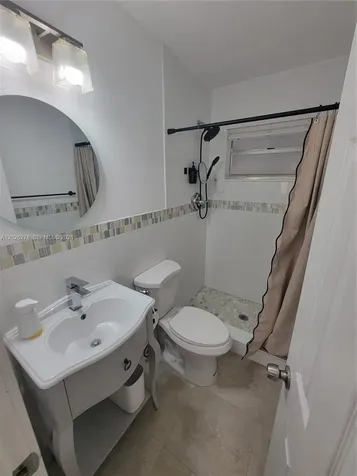 1052 SW 79th Avenue Miami FL 33144